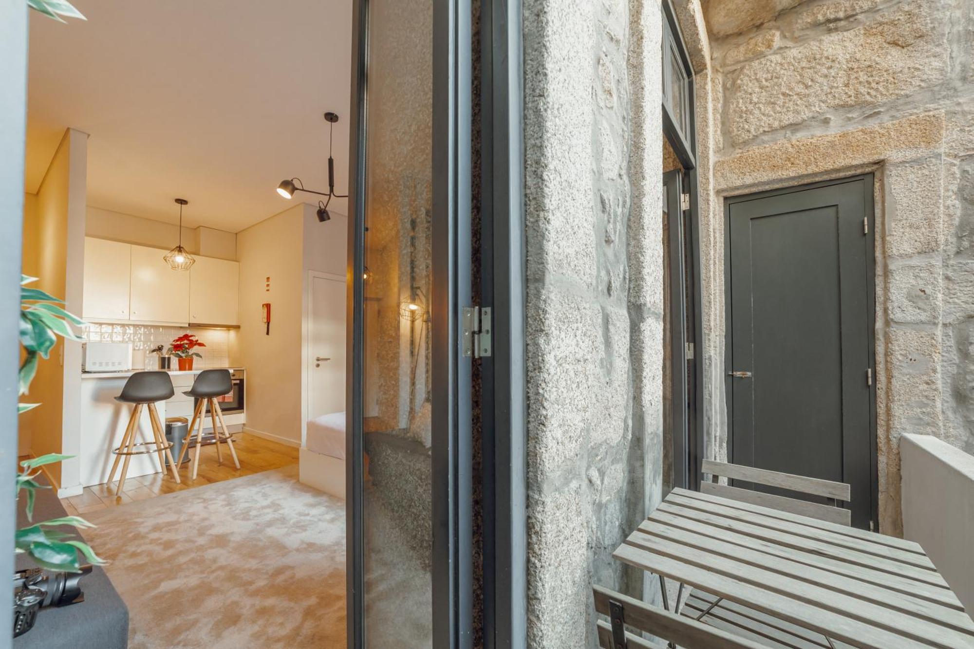 Luminous Apartment In The Heart Of Porto Exterior photo